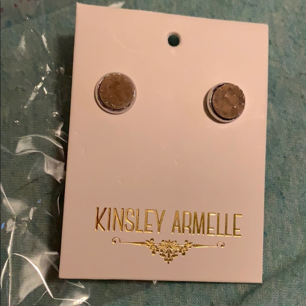 Ear rings